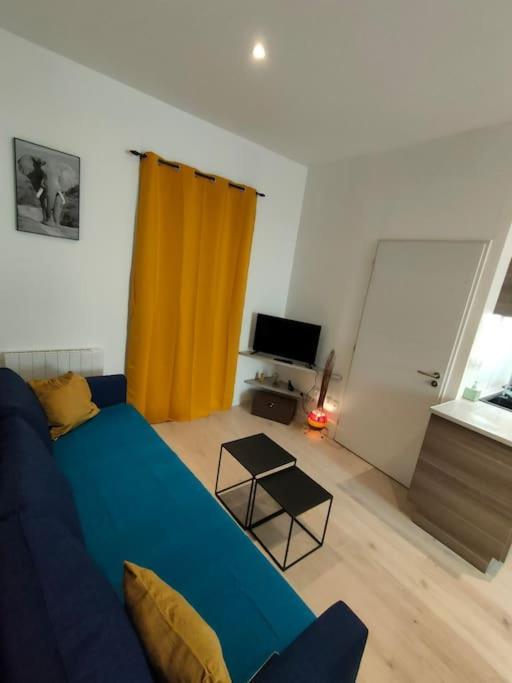 Ferienwohnung Patio Cosy Thizy-les-Bourgs Exterior foto