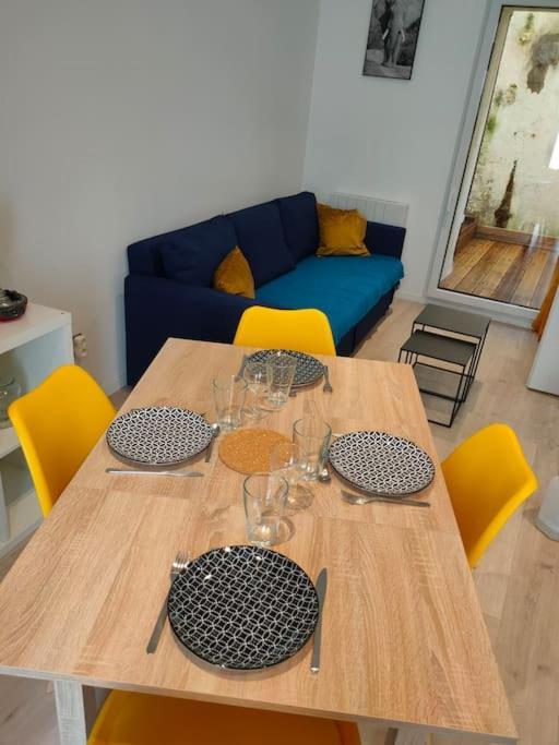 Ferienwohnung Patio Cosy Thizy-les-Bourgs Exterior foto