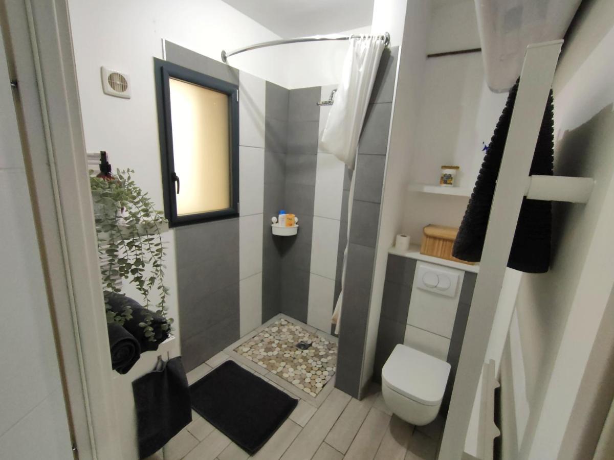 Ferienwohnung Patio Cosy Thizy-les-Bourgs Exterior foto
