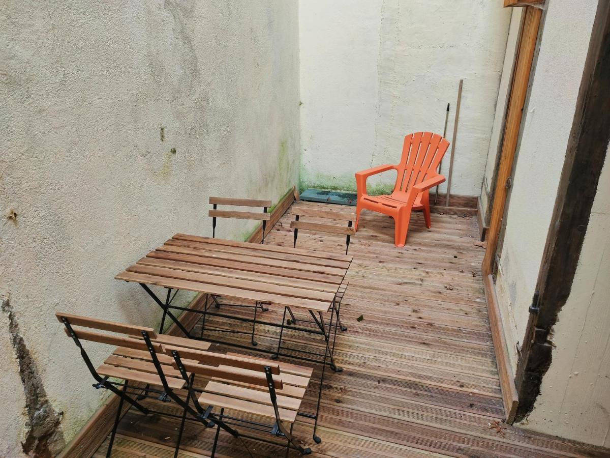 Ferienwohnung Patio Cosy Thizy-les-Bourgs Exterior foto